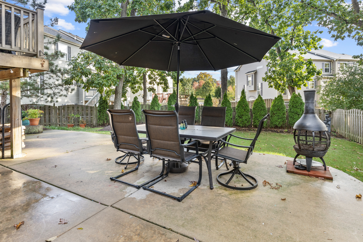16 MORAINE Drive