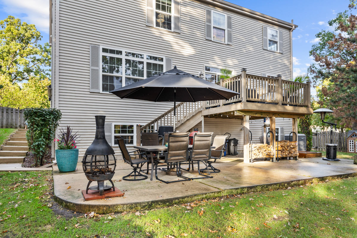 16 MORAINE Drive