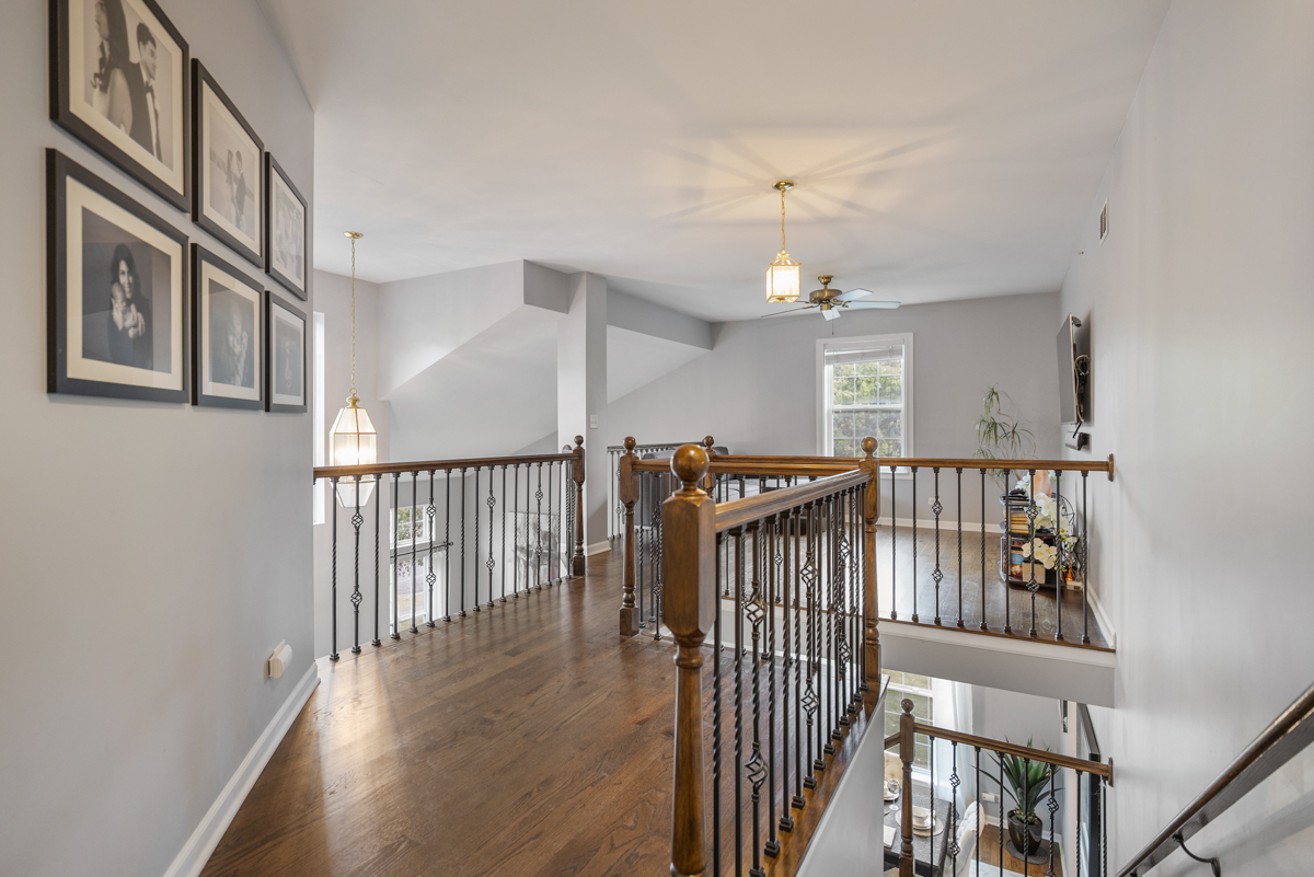 16 MORAINE Drive