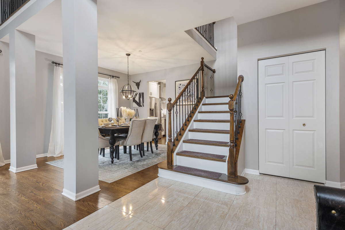 16 MORAINE Drive