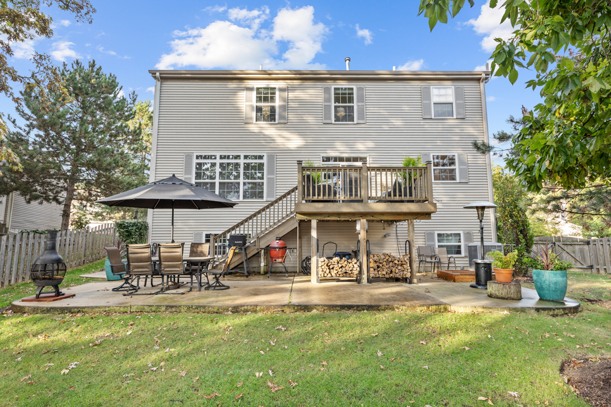 16 MORAINE Drive