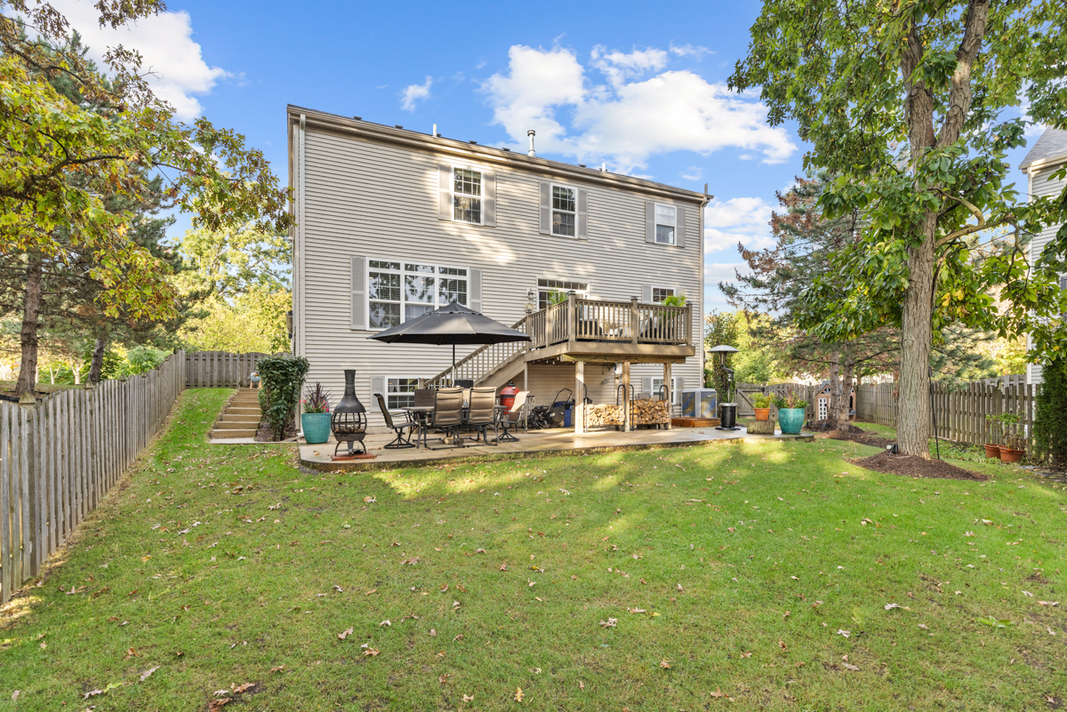 16 MORAINE Drive