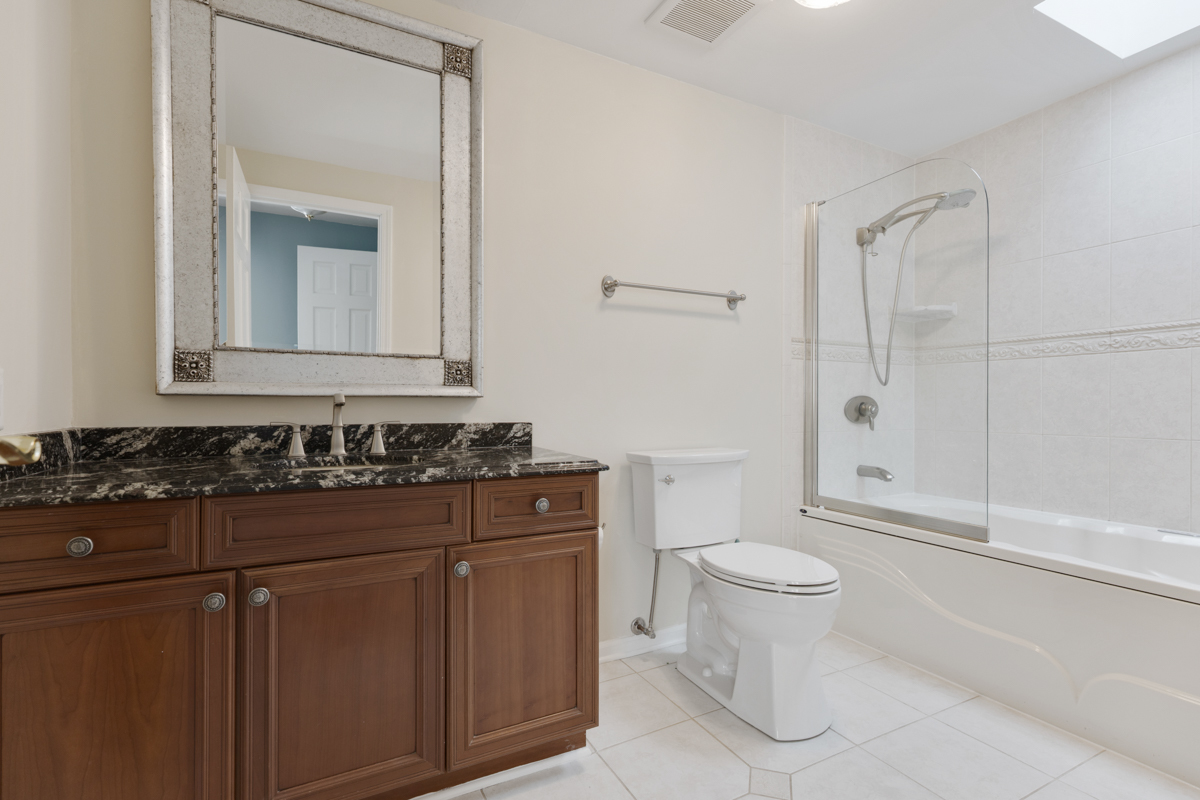 831 Pinehurst Lane