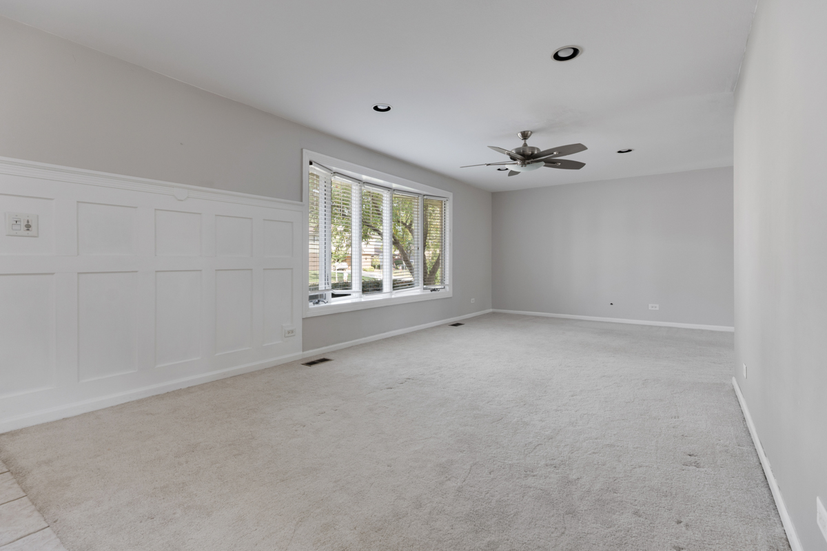 831 Pinehurst Lane