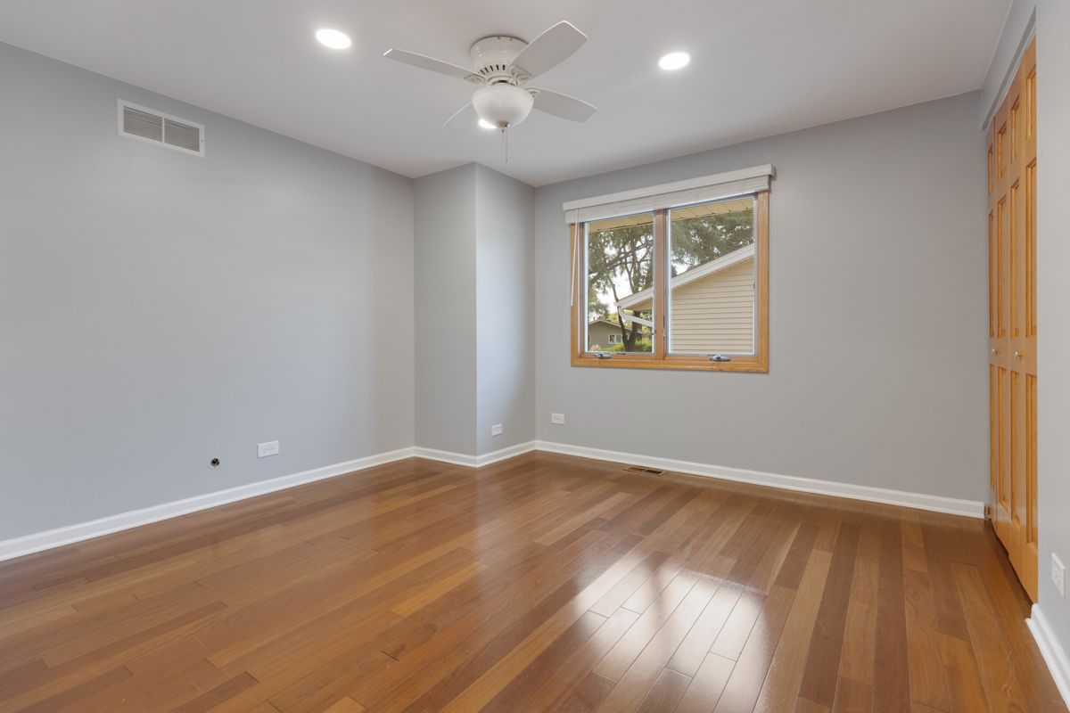 831 Pinehurst Lane