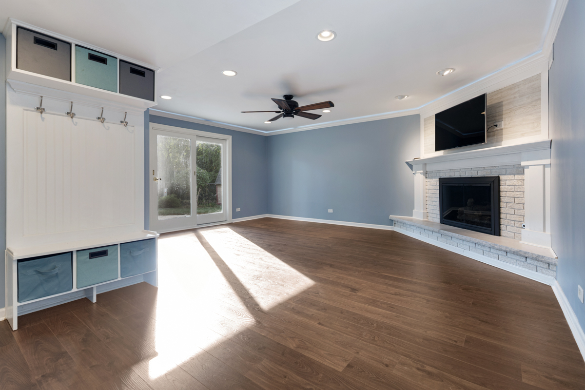 831 Pinehurst Lane