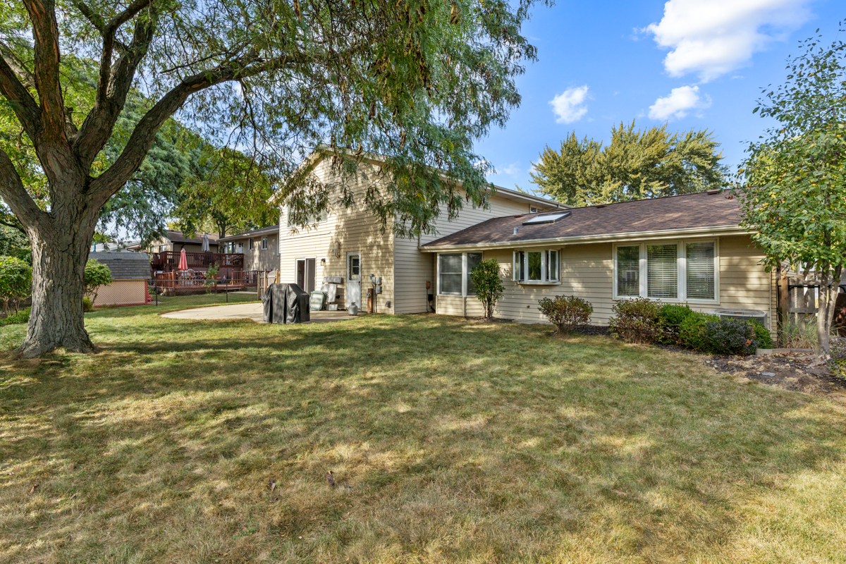 831 Pinehurst Lane