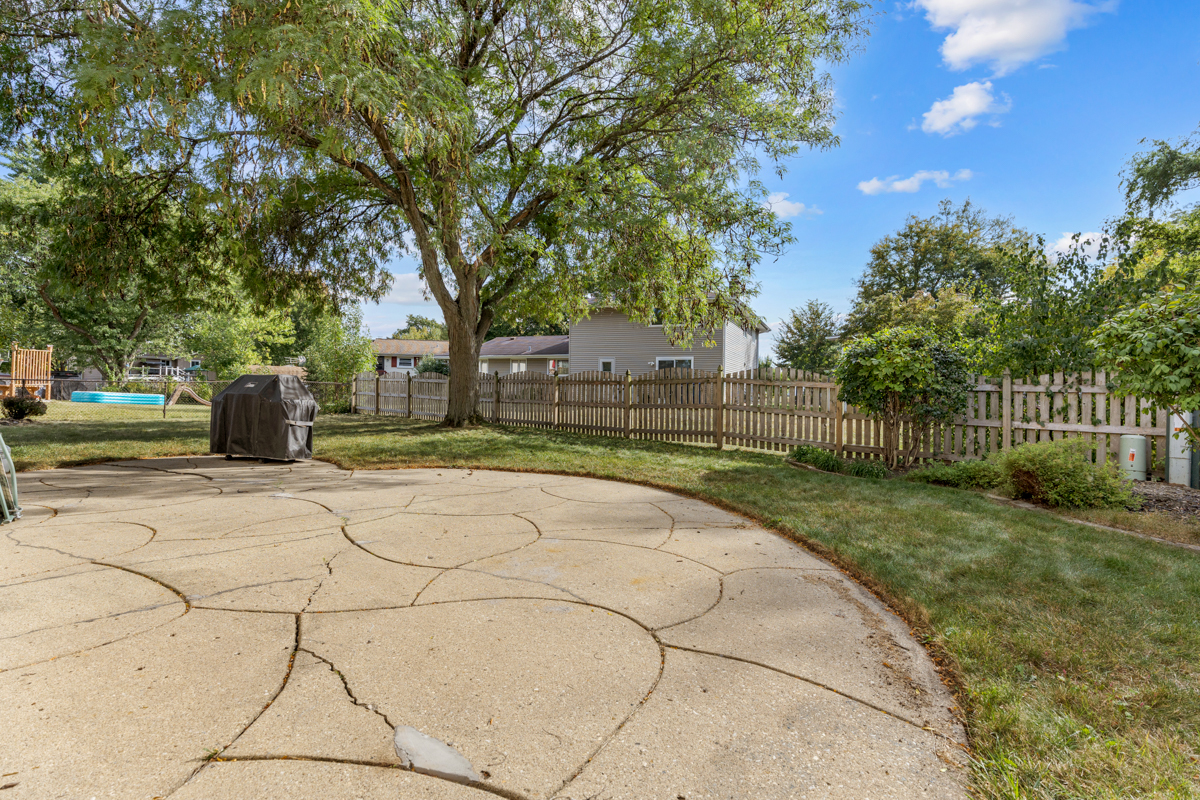 831 Pinehurst Lane