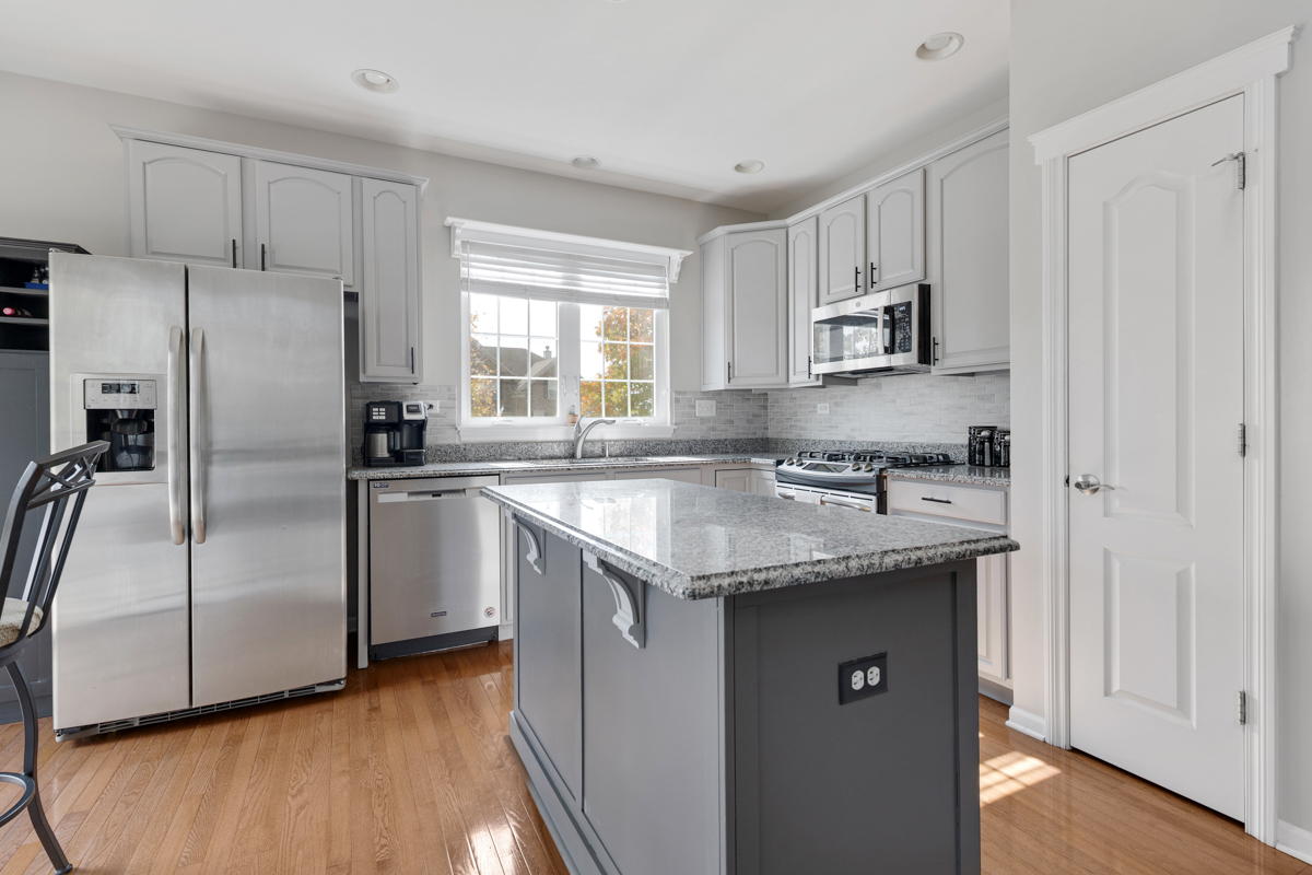 1127 Pine Valley Court