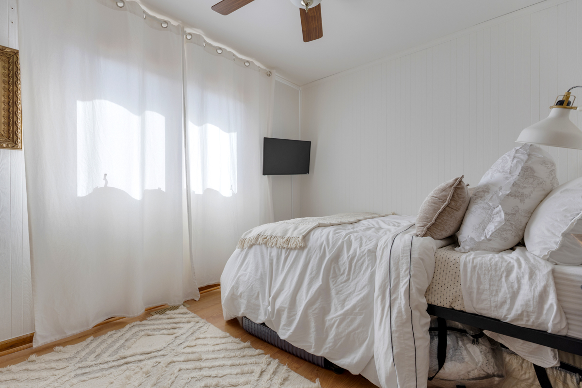 4828 N Newcastle Avenue