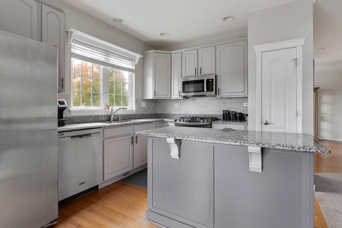 1127 Pine Valley Court