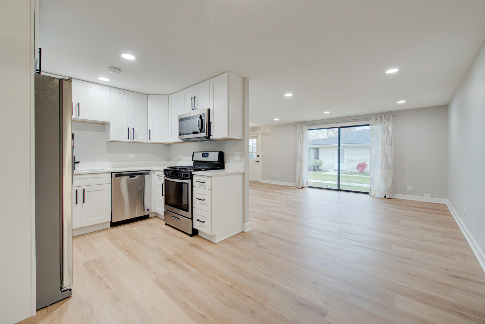 1426 Tonset Lane Unit: 0