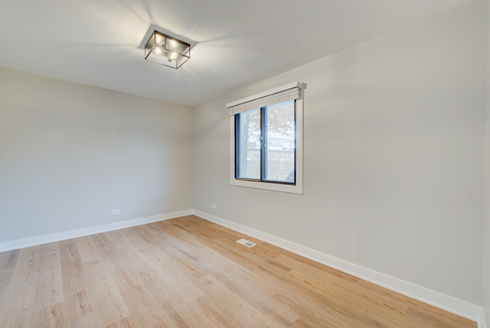 1426 Tonset Lane Unit: 0