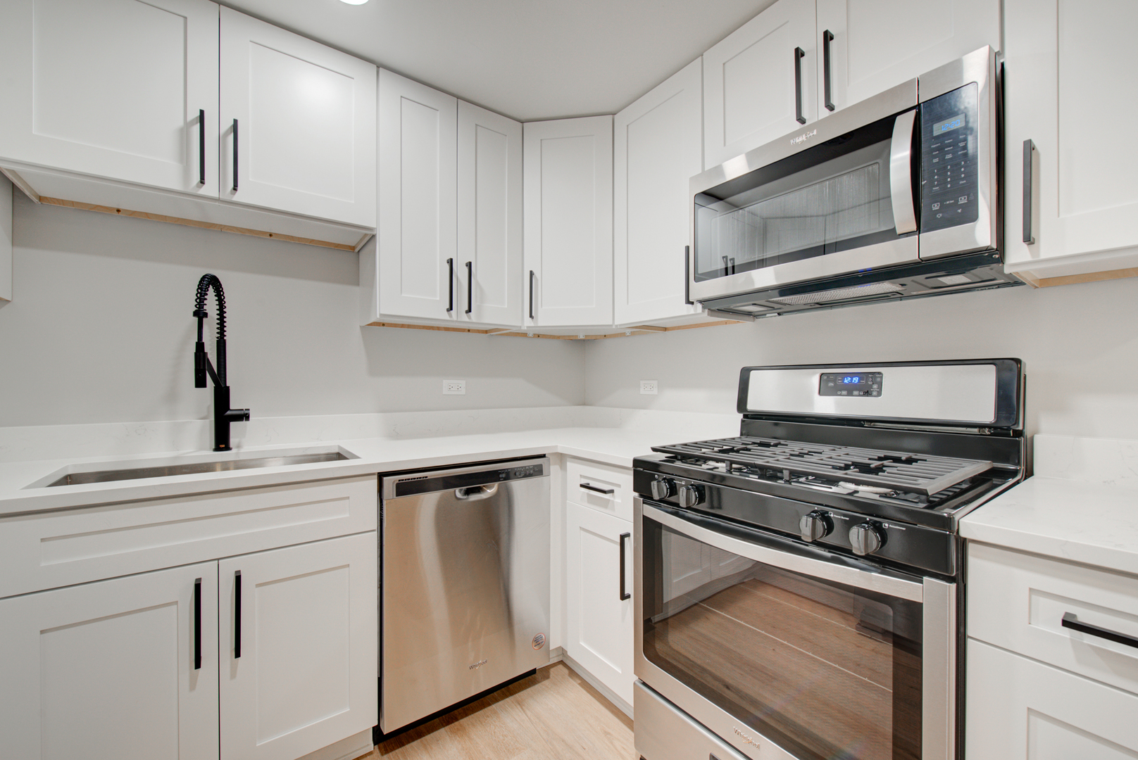 1426 Tonset Lane Unit: 0