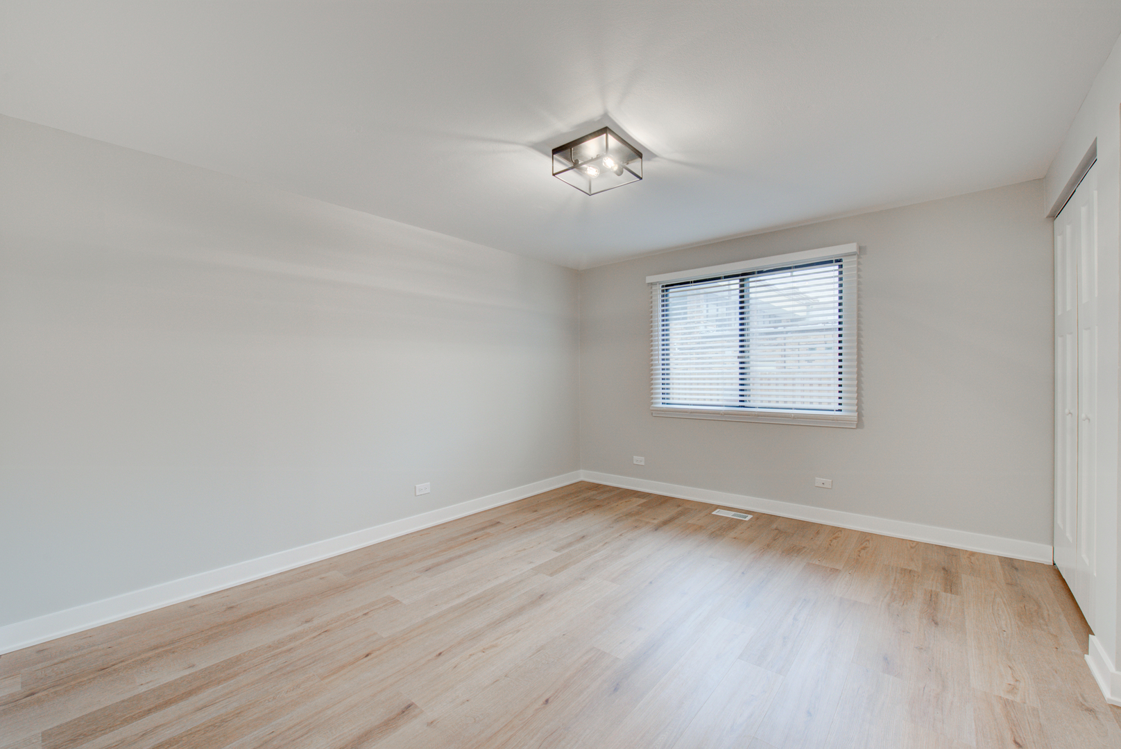 1426 Tonset Lane Unit: 0