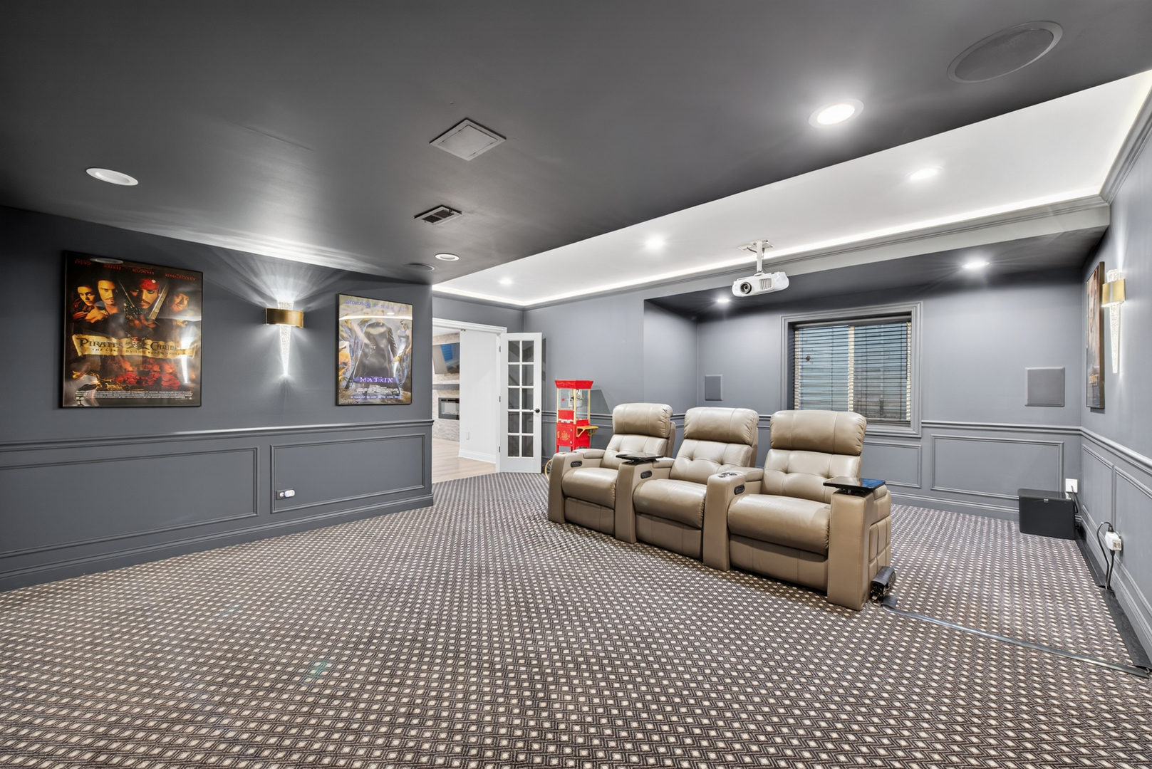 12 Wood Oaks Drive