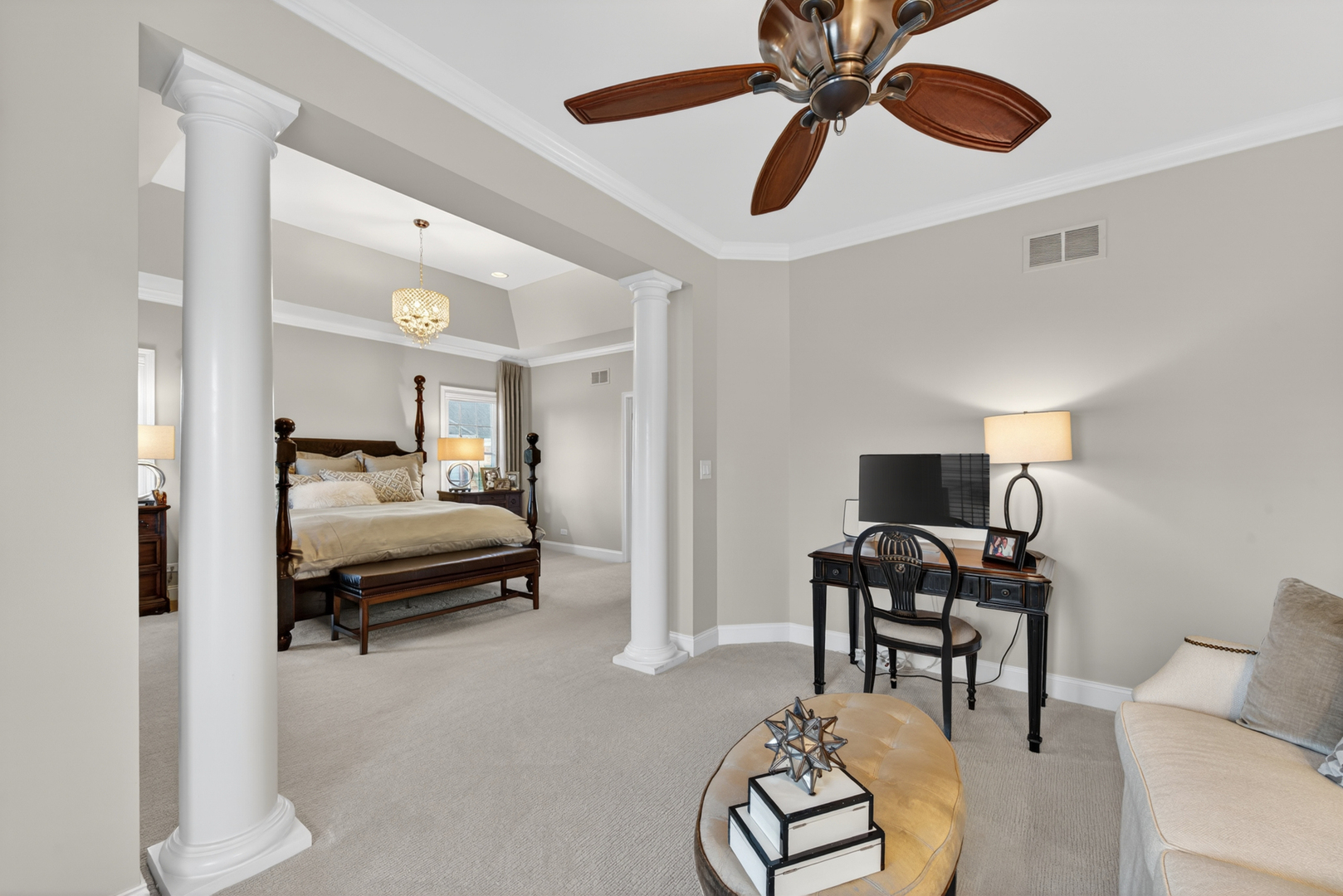 12 Wood Oaks Drive