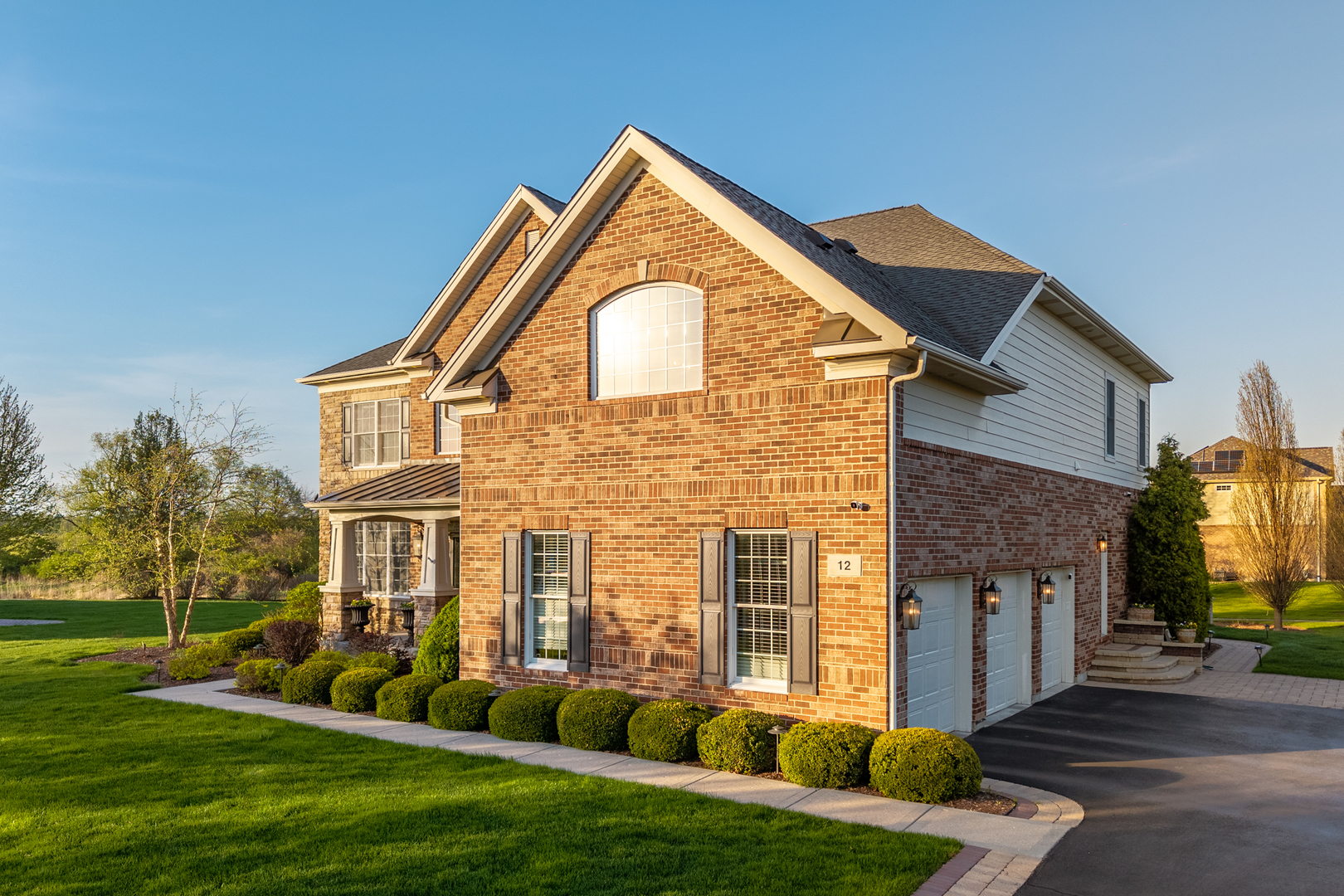 12 Wood Oaks Drive