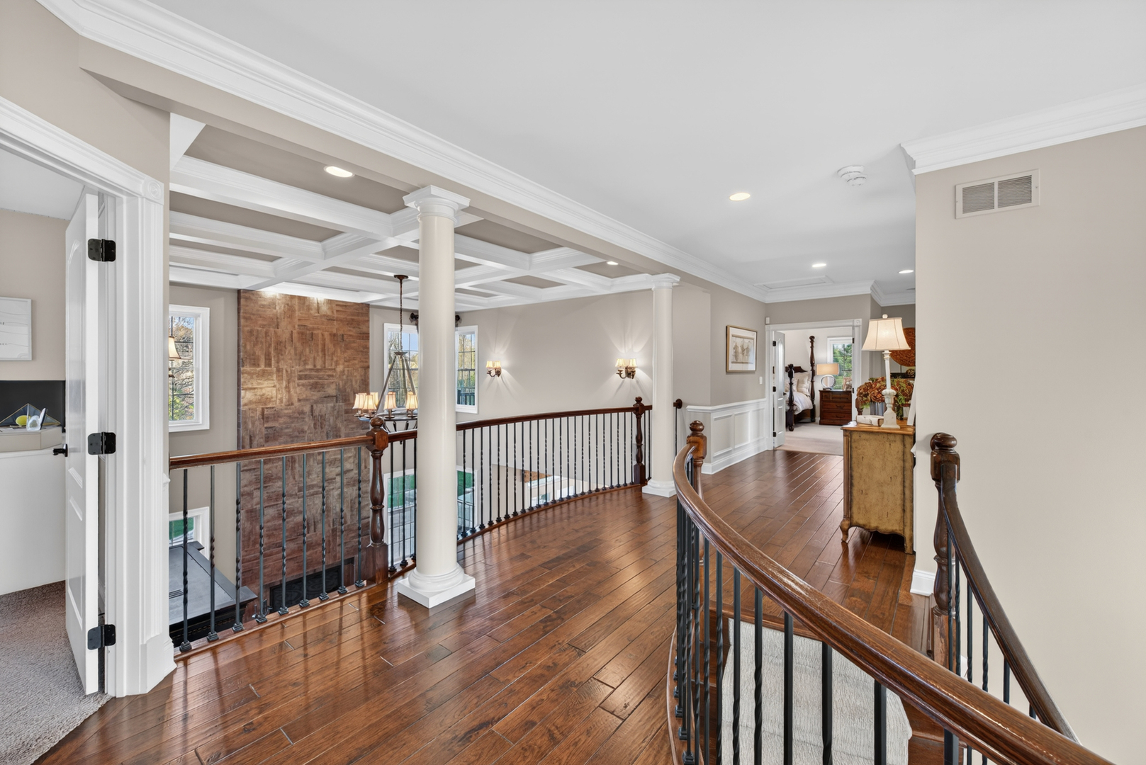 12 Wood Oaks Drive