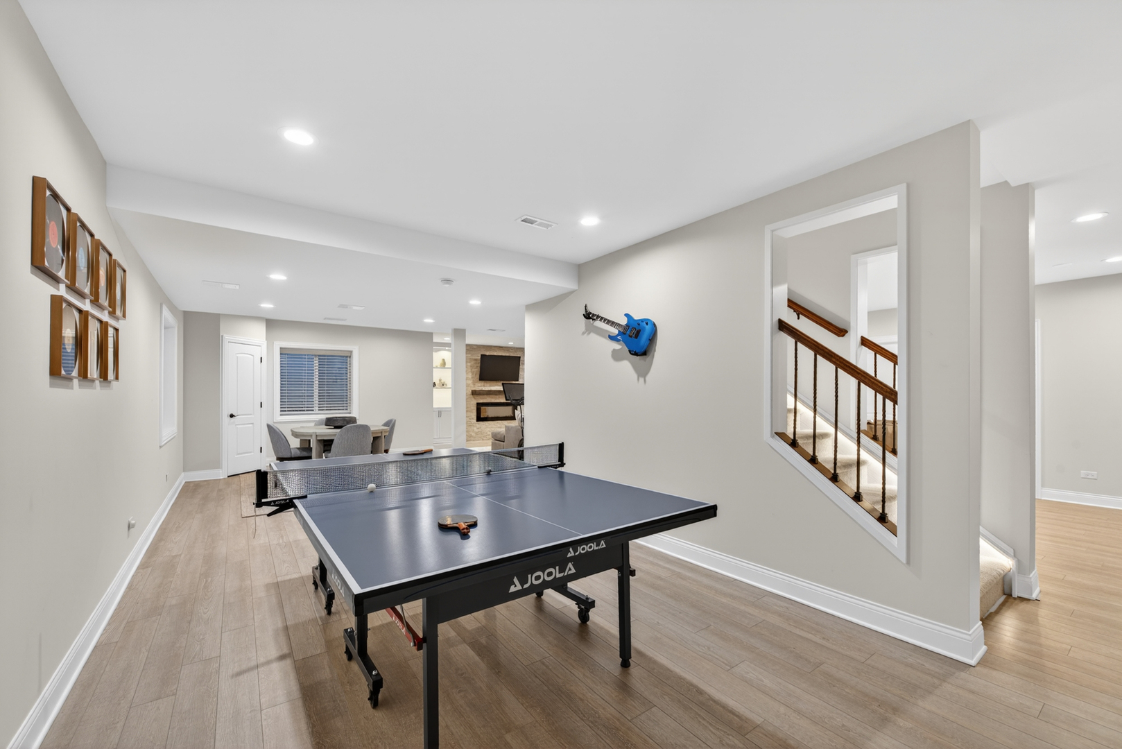 12 Wood Oaks Drive