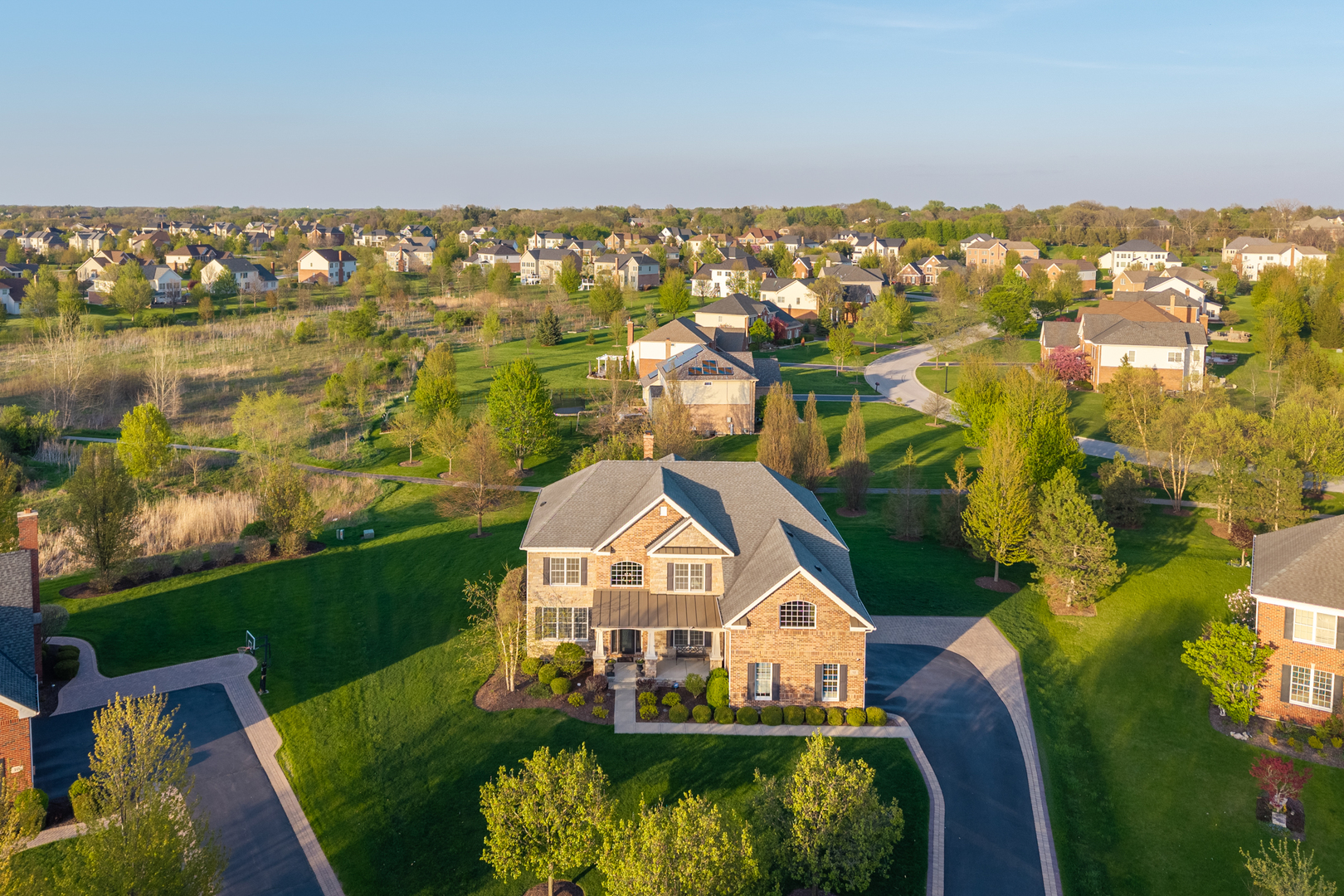 12 Wood Oaks Drive