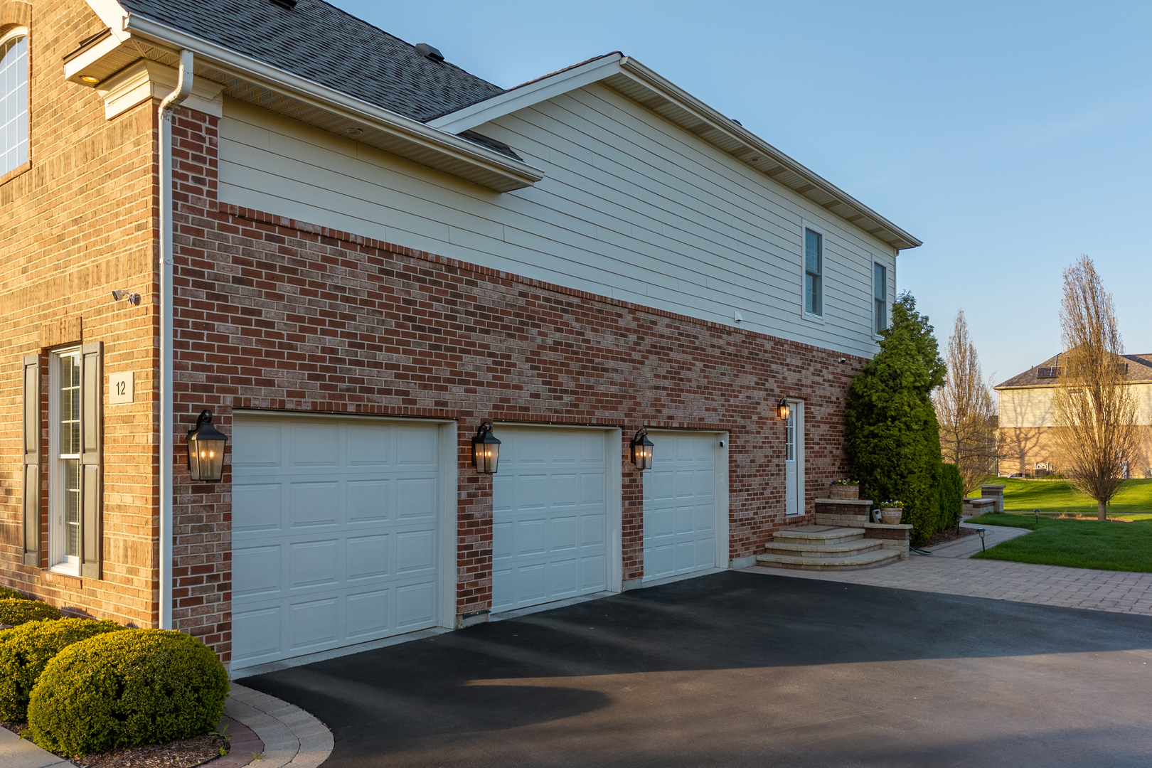 12 Wood Oaks Drive