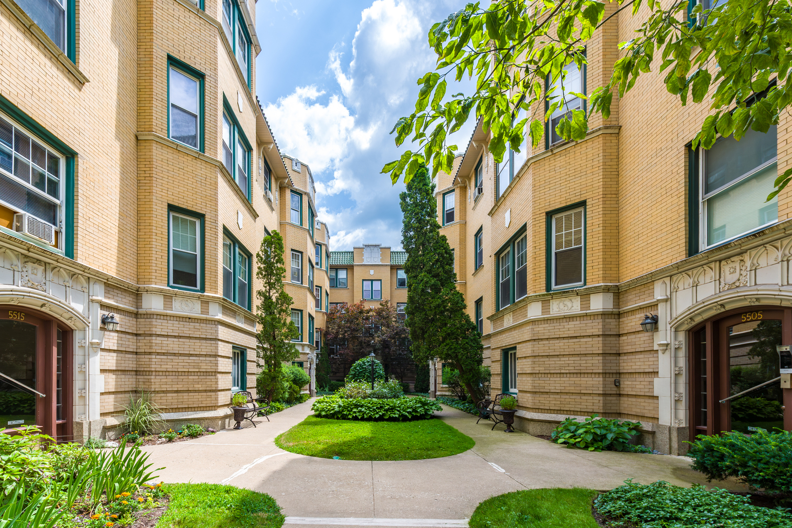 5515 N winthrop Avenue Unit: 2A