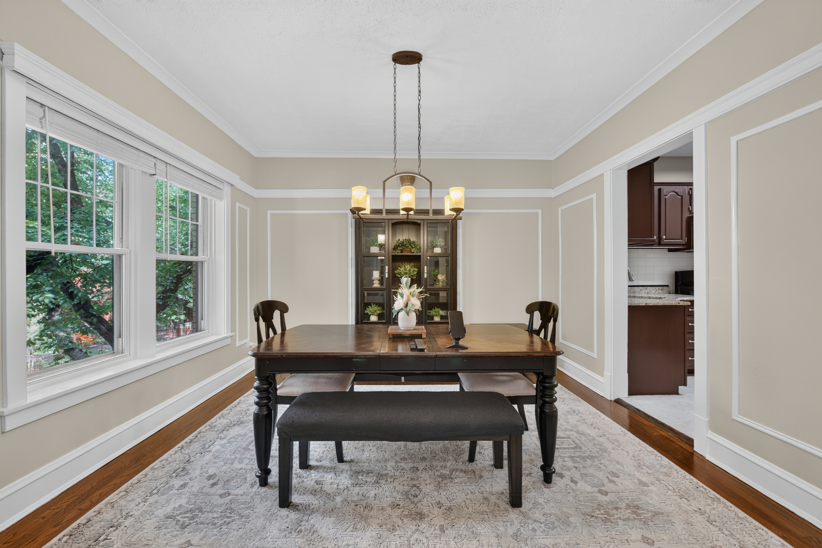 5515 N winthrop Avenue Unit: 2A