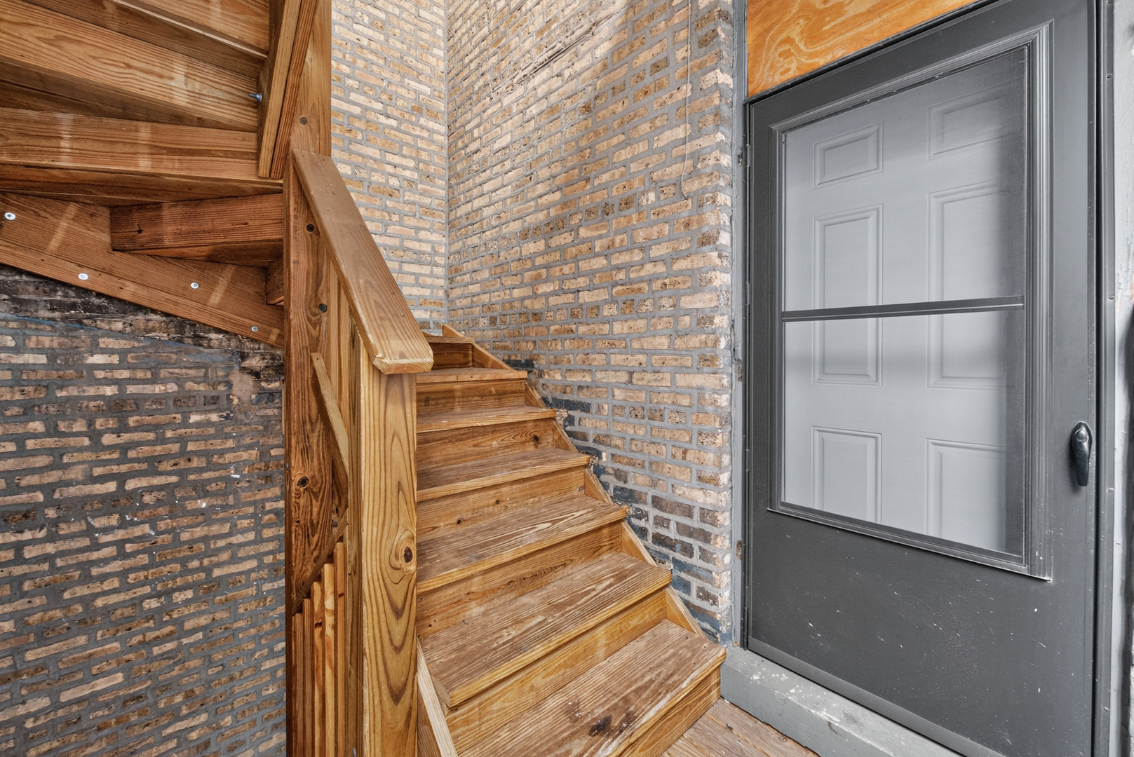 5515 N winthrop Avenue Unit: 2A