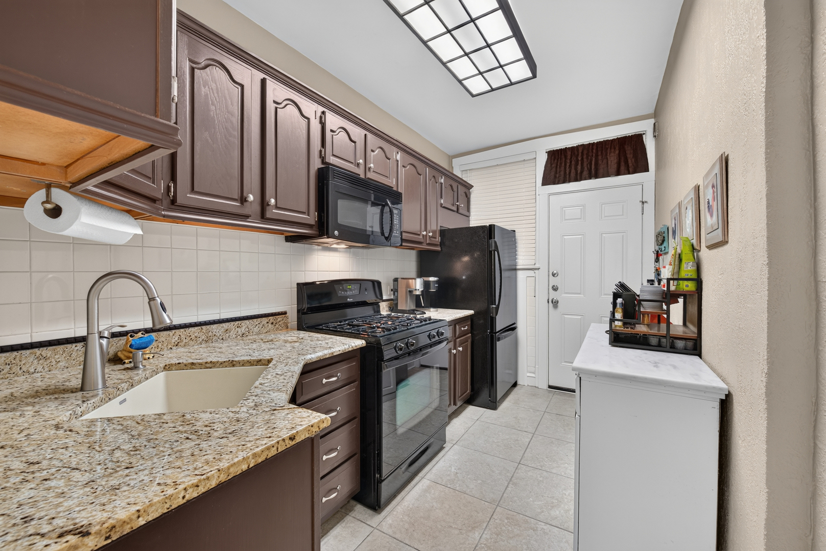 5515 N winthrop Avenue Unit: 2A