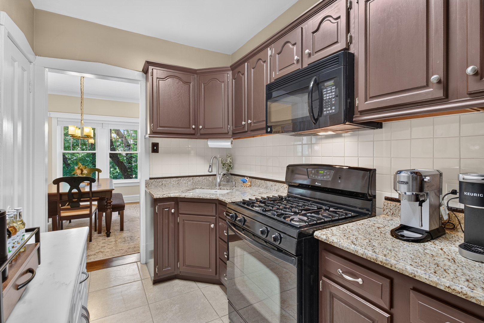 5515 N winthrop Avenue Unit: 2A