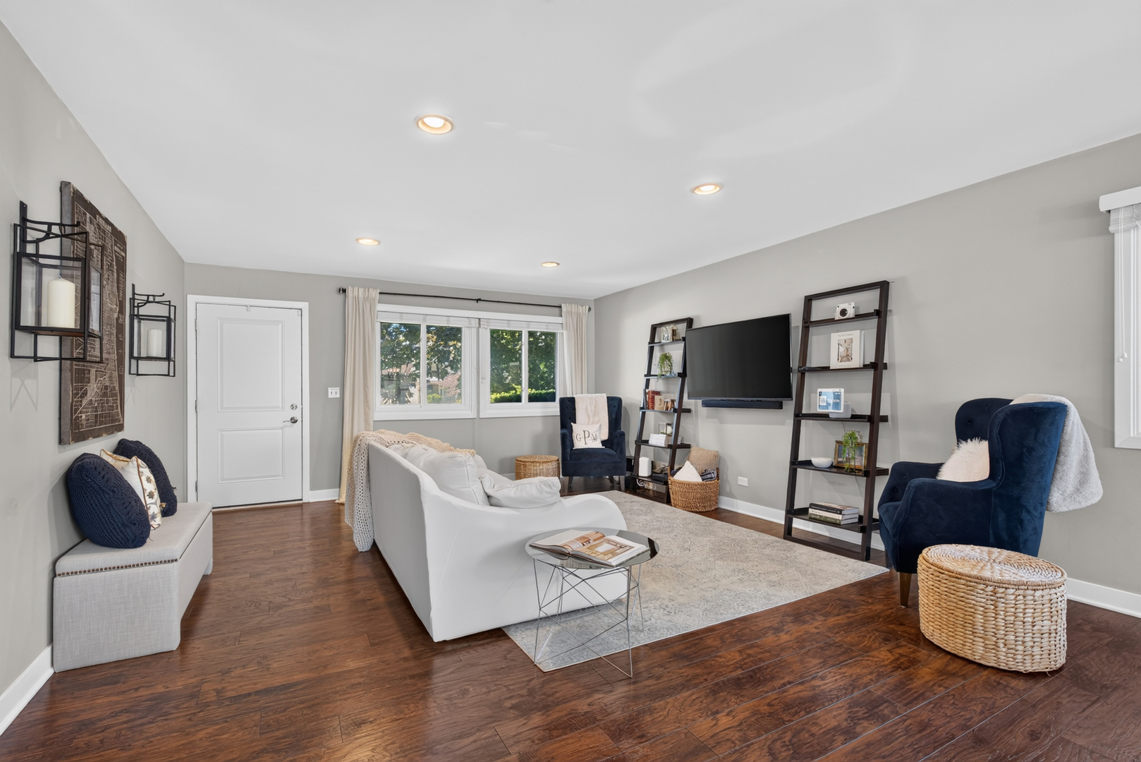 30W253 Bedford Lane