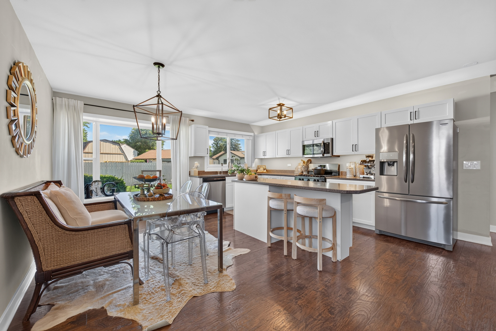 30W253 Bedford Lane