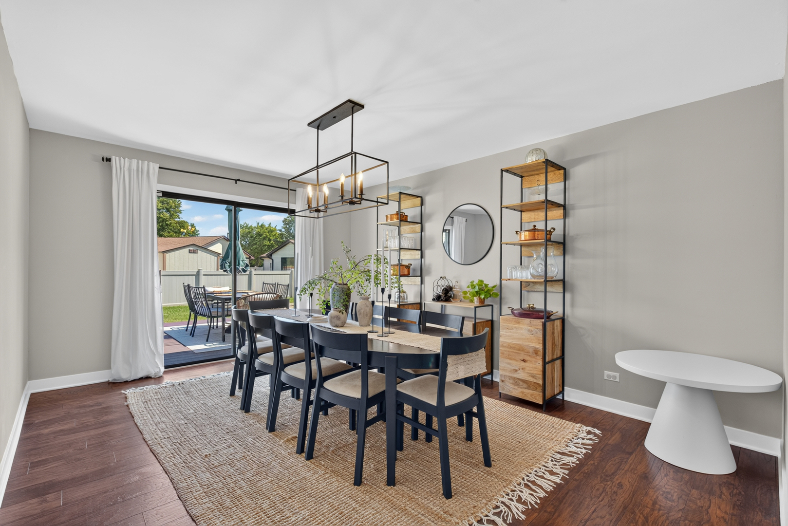 30W253 Bedford Lane