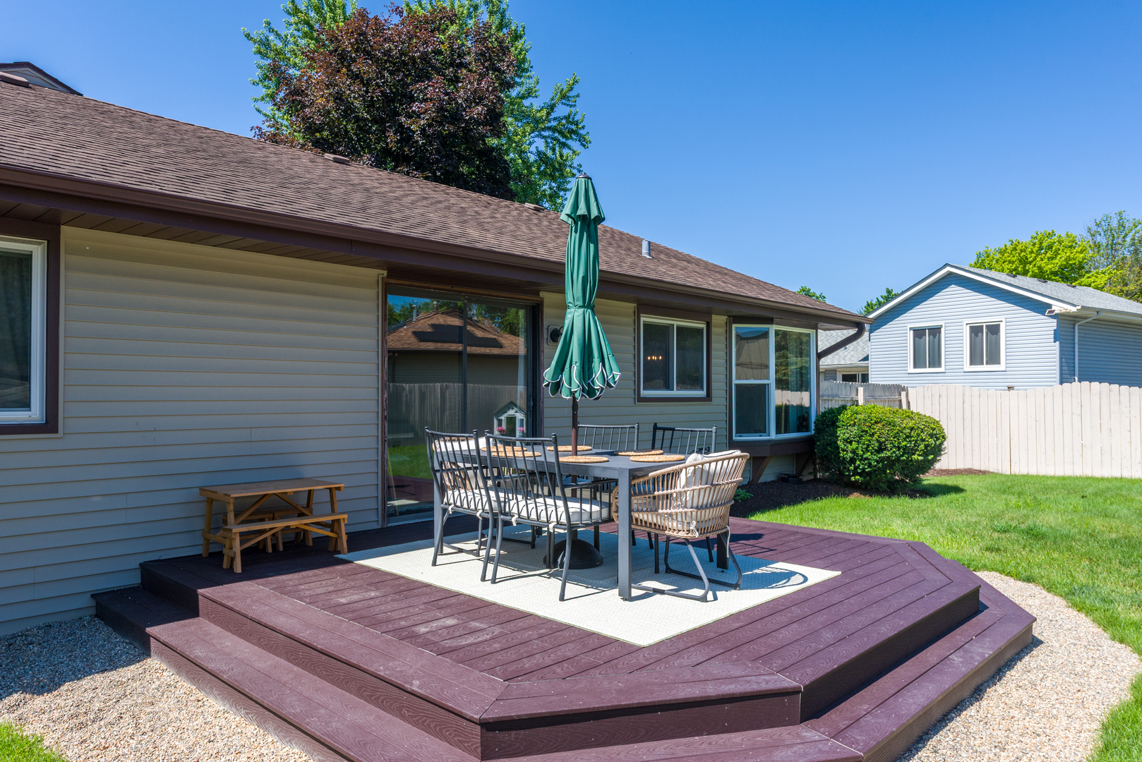 30W253 Bedford Lane