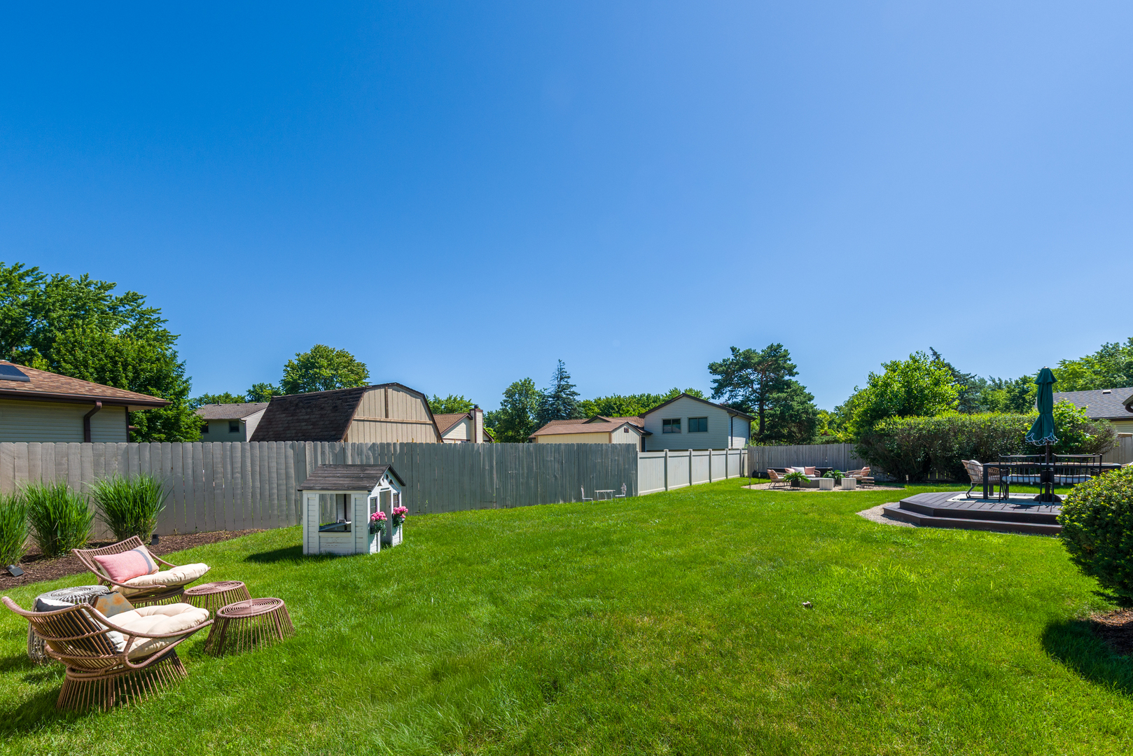 30W253 Bedford Lane