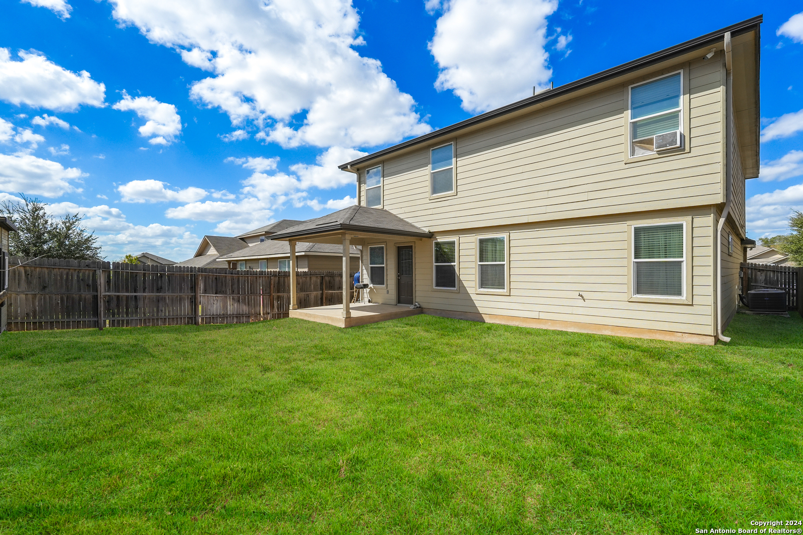 7422 Equinox Corner