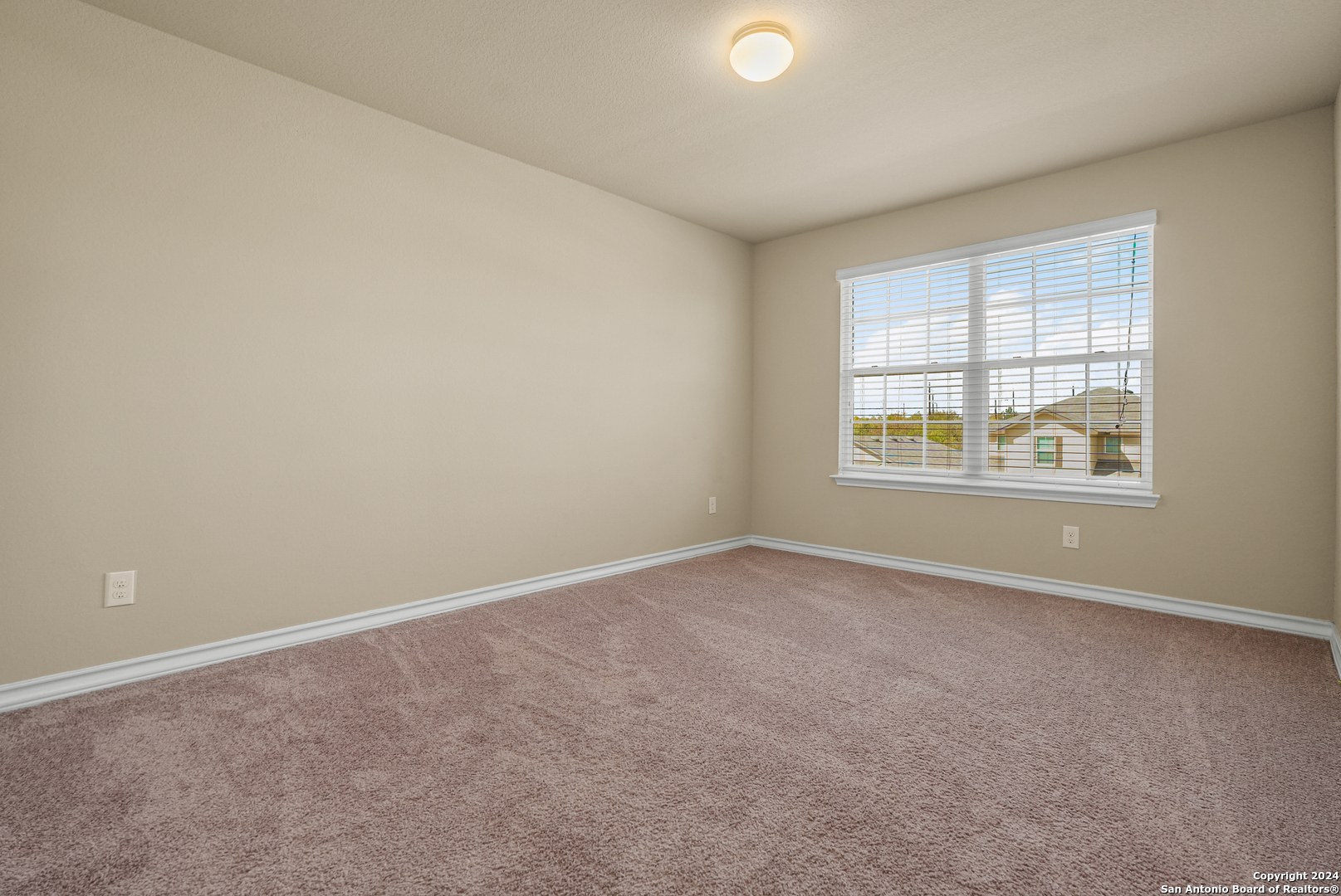 7422 Equinox Corner