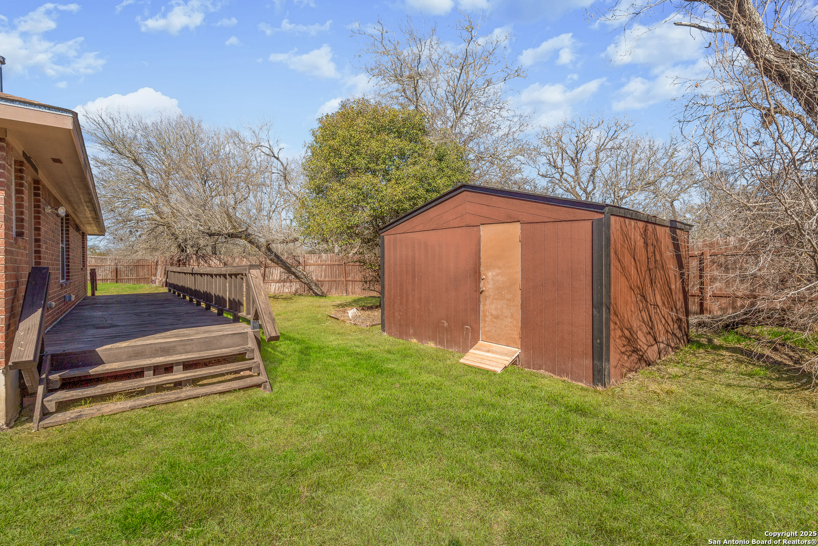 385 Falling Leaf Dr
