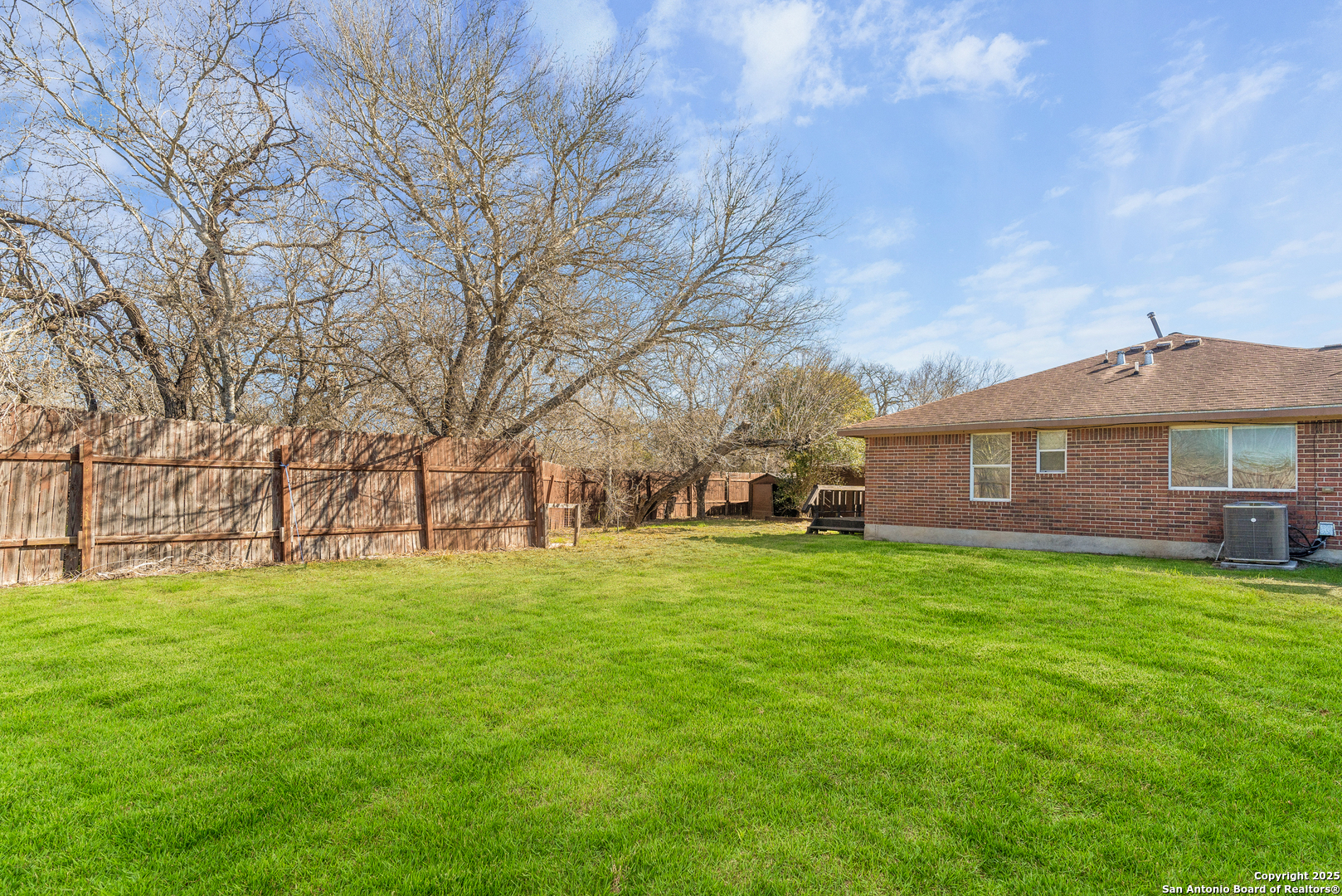 385 Falling Leaf Dr