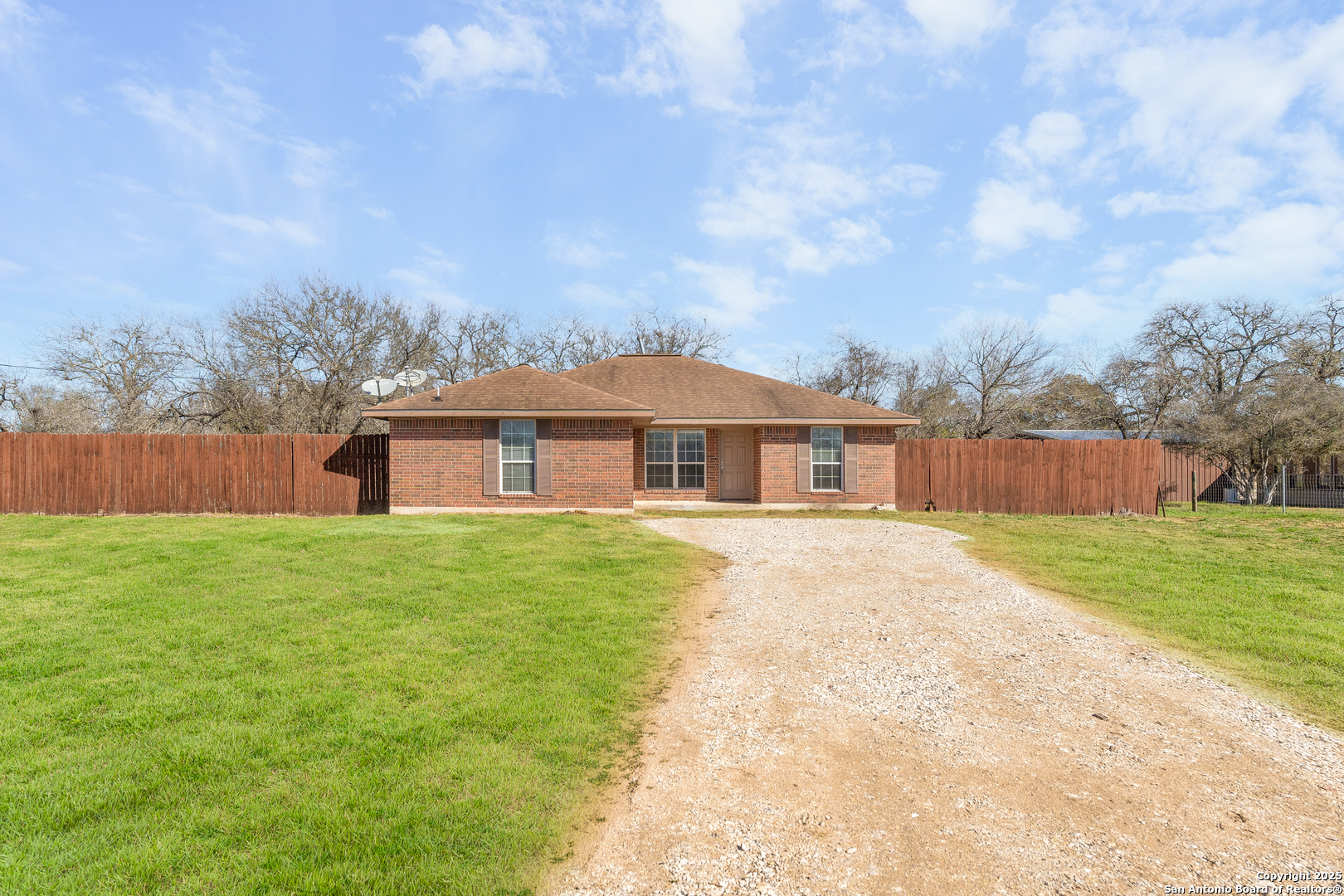 385 Falling Leaf Dr