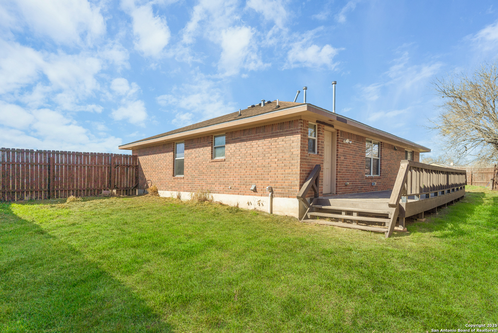 385 Falling Leaf Dr