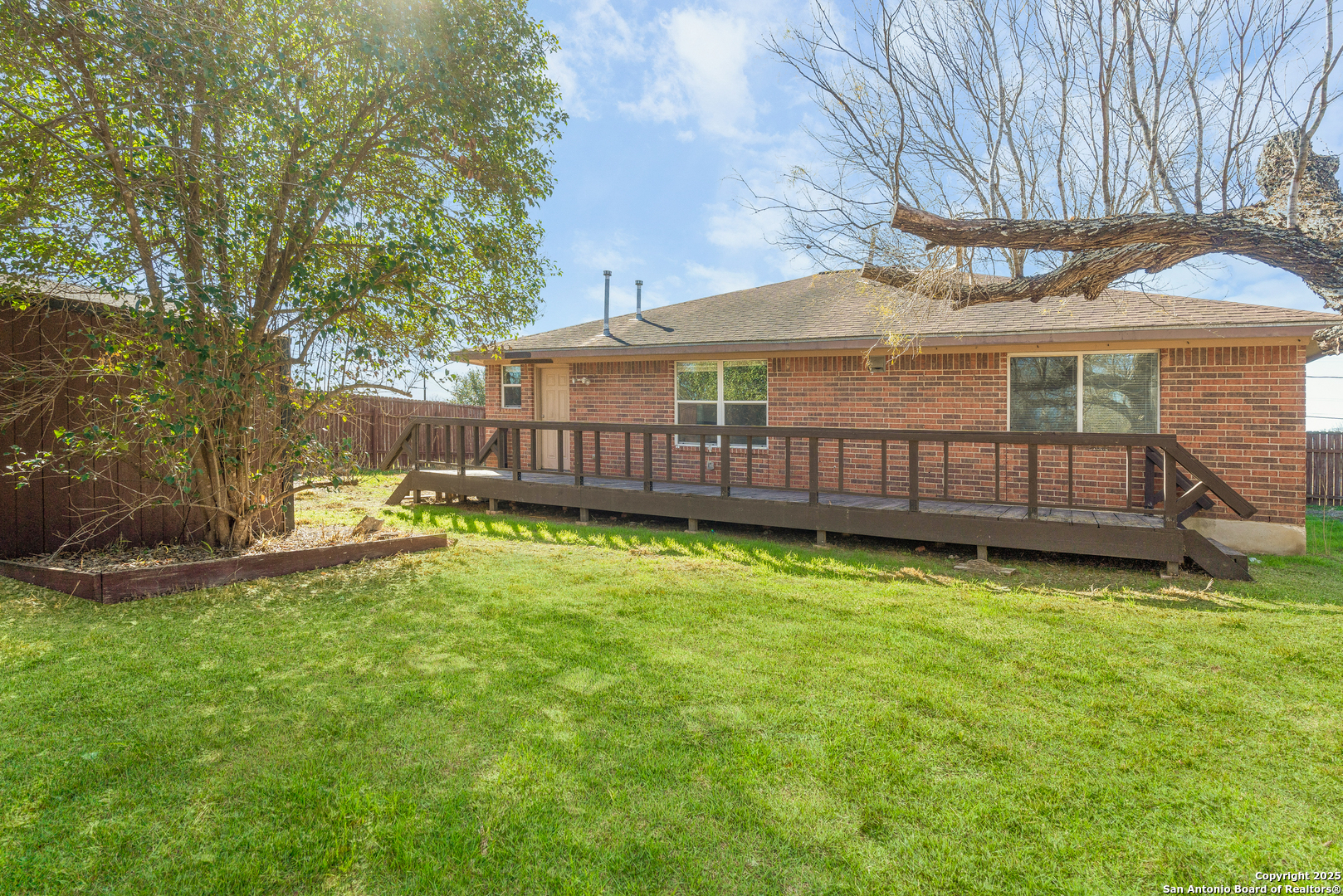 385 Falling Leaf Dr