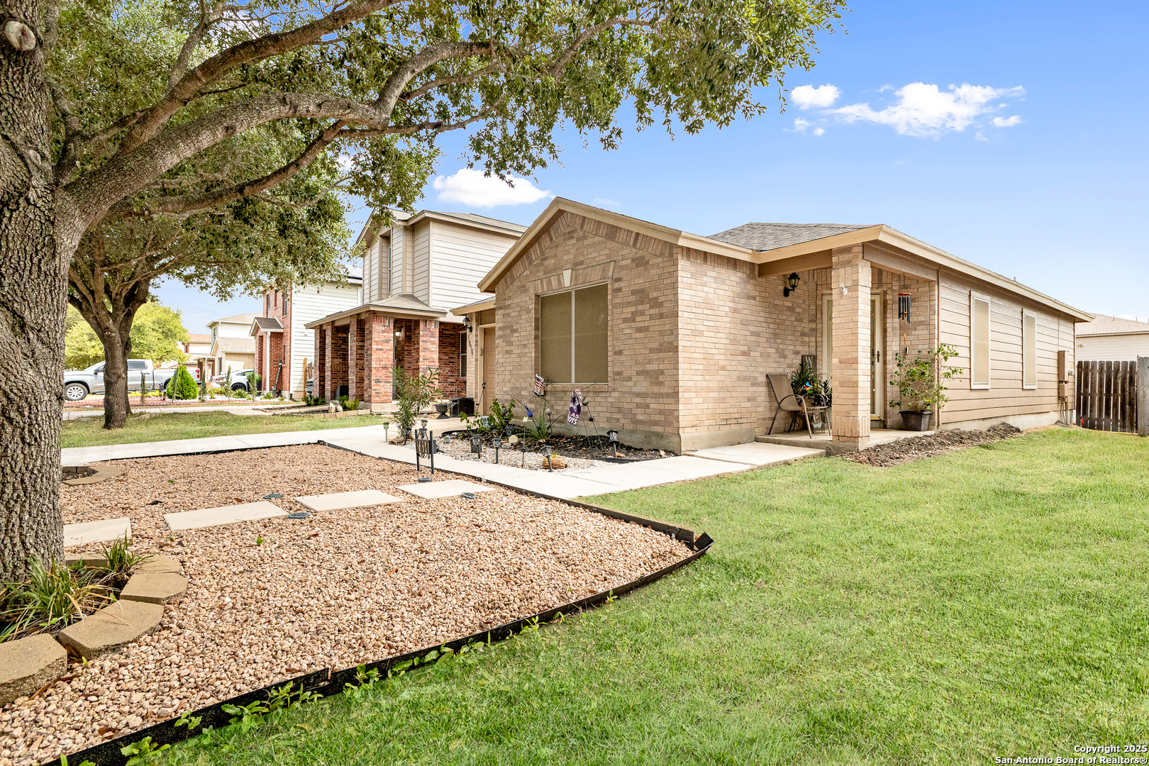7814 Artesian Farm