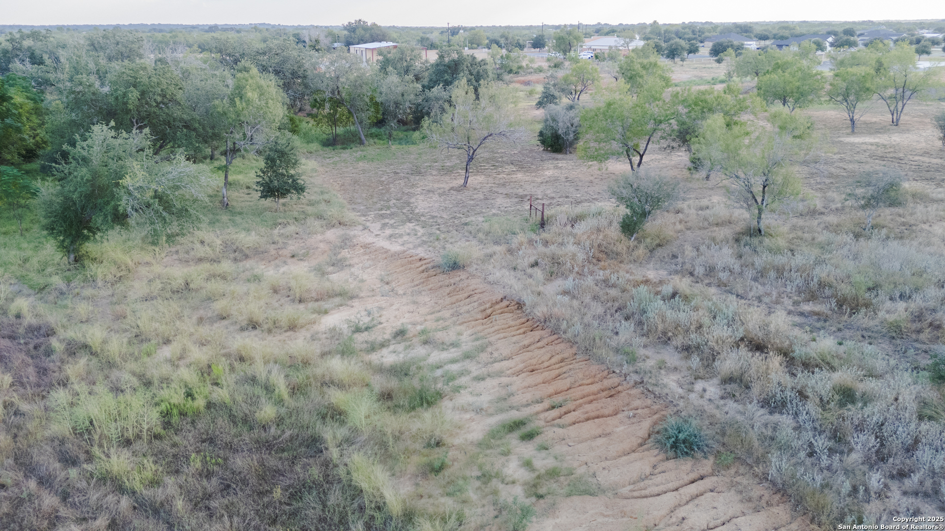 193 E MEDIUM MEADOW DR