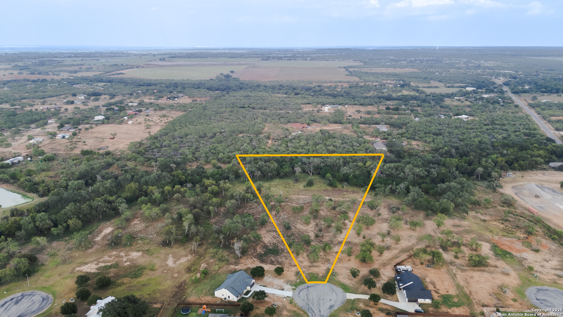 193 E MEDIUM MEADOW DR