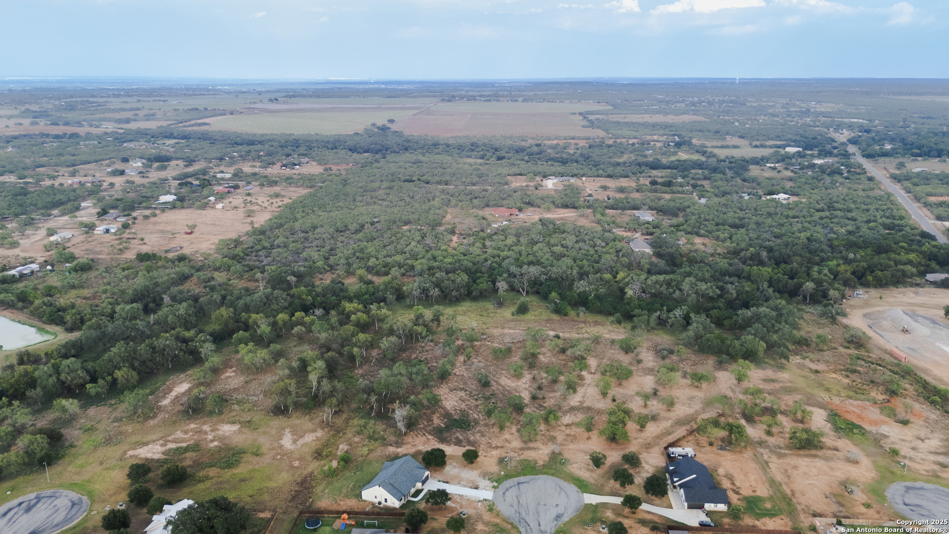 193 E MEDIUM MEADOW DR