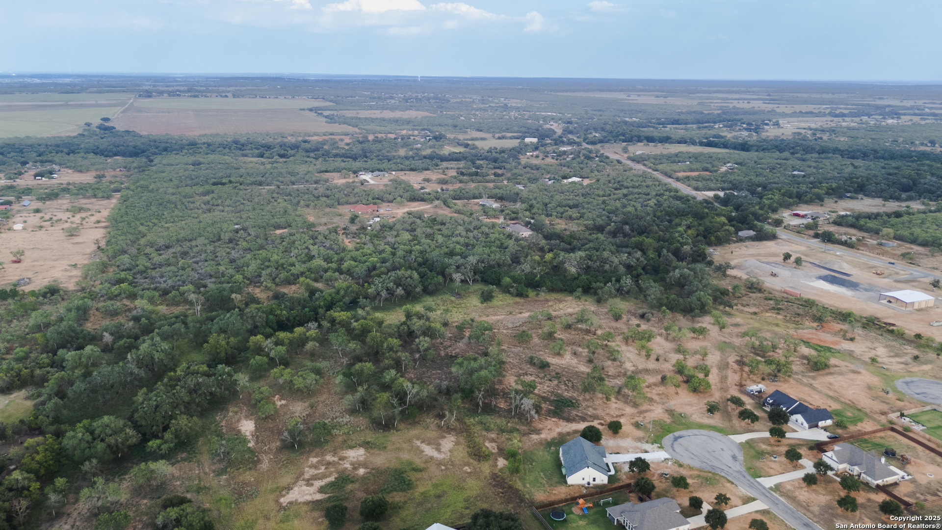 193 E MEDIUM MEADOW DR