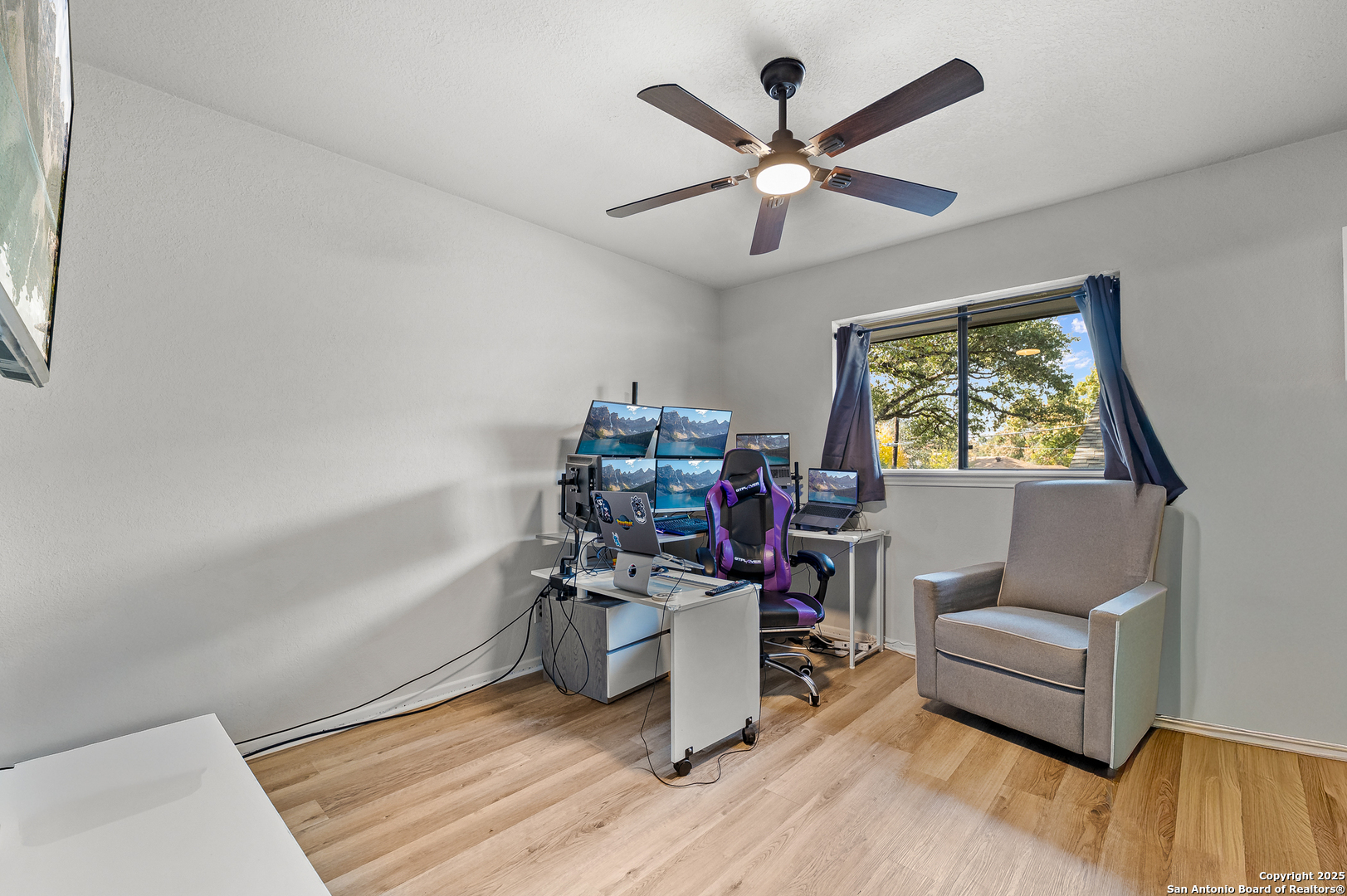 1510 Periwinkle St