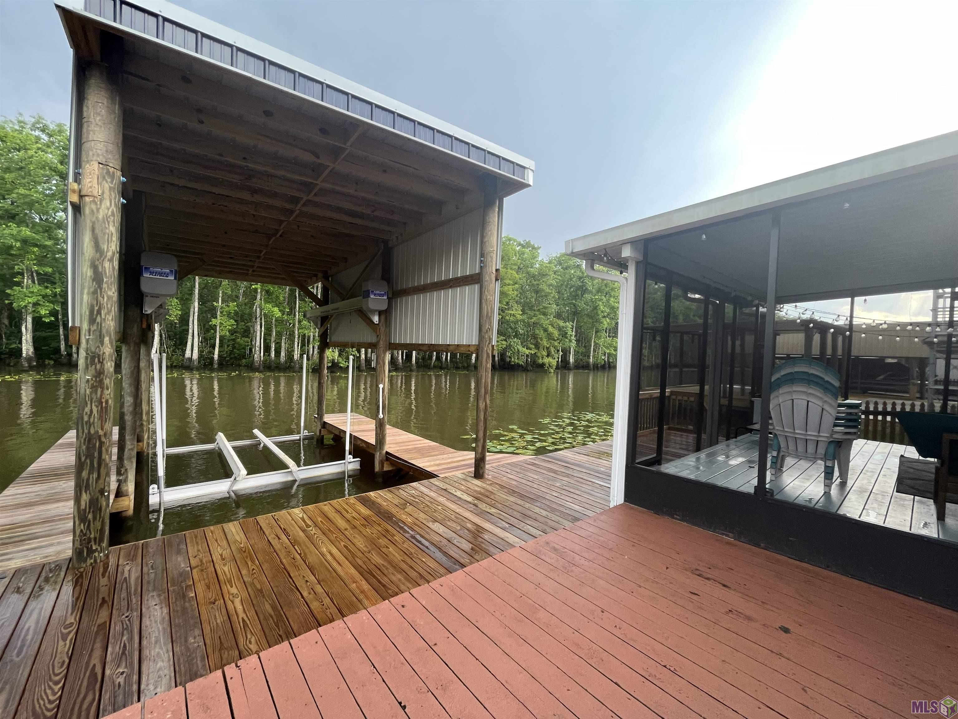 23372 Chene Blanc Ln
